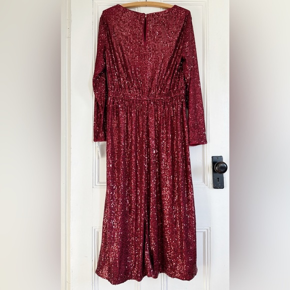 🏷️ NWT Maggy London Sequin Fit & Flare Midi Dress in Cherry. Size 12 - Picture 4 of 8